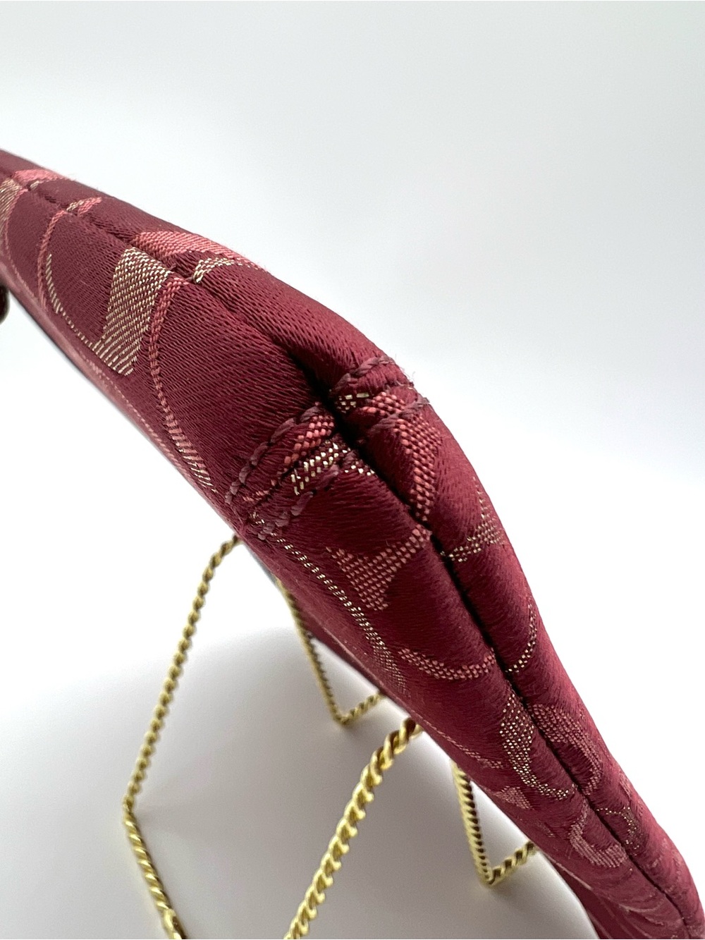 Coach Burgundy Signature Jacquard Padded iPad Tablet Sleeve - Picture 7 of 13